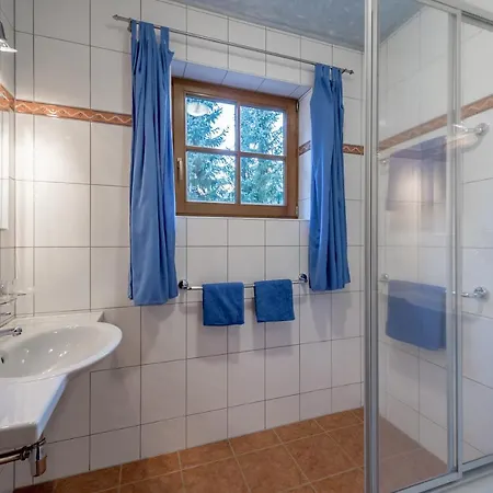 林塞霍夫费雷恩公寓酒店