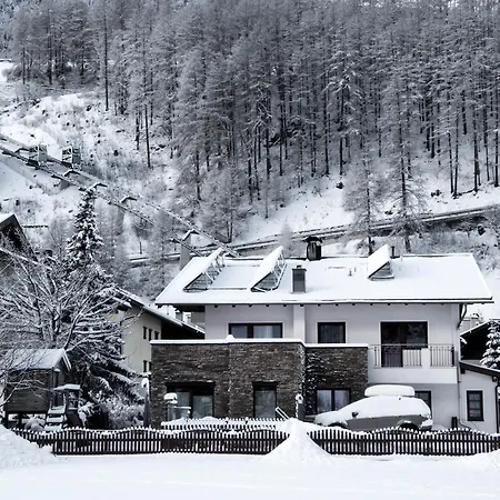 林塞霍夫费雷恩公寓酒店 *