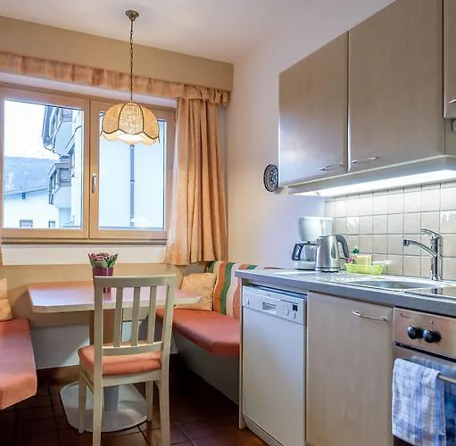 林塞霍夫费雷恩公寓酒店